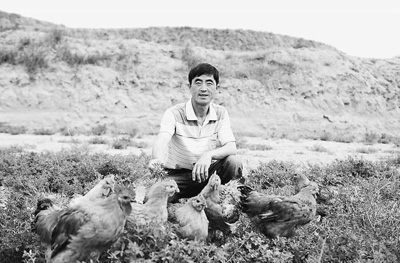 青年回鄉(xiāng)創(chuàng)業(yè)搞養(yǎng)殖:貧瘠之地踏出致富路 青年回鄉(xiāng)創(chuàng)業(yè)搞養(yǎng)殖:貧瘠之地踏出致富路