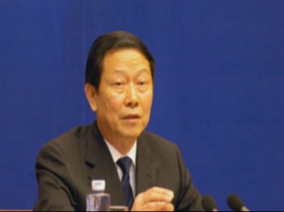 ���Yί������s���P(gu��n)�������������L����Փ���ڽ�(j��ng)���������˲�С�Ĳ�����һЩ��(j��ng)���W(xu��)���J�飬��Ŀǰ�Ї���(j��ng)�����R�»�Σ�U����r�£����·����������Ĵ�����L��׌�҂������˽�(j��ng)���̼�������Ŀǰȡ�������@��Ч������һЩ�W(xu��)�߄t��(d��n)�ģ��@�N���L߀�Ǻܴ�̶��������������߃�(y��u)�ݺ�Ͷ�Y���ӣ��ɳ��m(x��)�����˓�(d��n)�n��