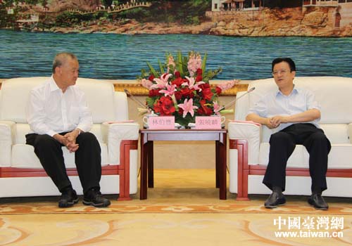 �й��R��ɽ��ί��(sh��)ӛ�������(hu��)Ҋ(ji��n)�_(t��i)�����̅f(xi��)�M(j��n)��(hu��)�����L(zh��ng)���_(t��i)�����F(tu��n)�����L(zh��ng)�ֲ��S