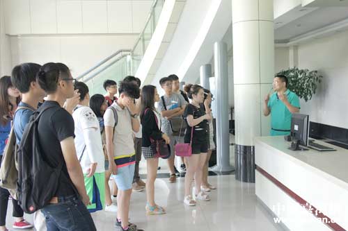 �ɰ���W�����M���v�����F͸��������