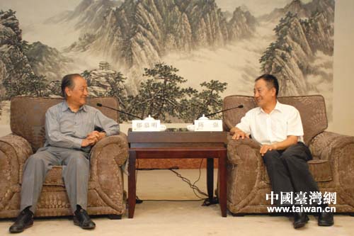 7��31�գ����ʡί��ί��ʡί�y(t��ng)��(zh��n)�����L(zh��ng)ꐏ�(qi��ng)��(hu��)Ҋ(ji��n)�_(t��i)�����h��ϯ��Ľ��һ��