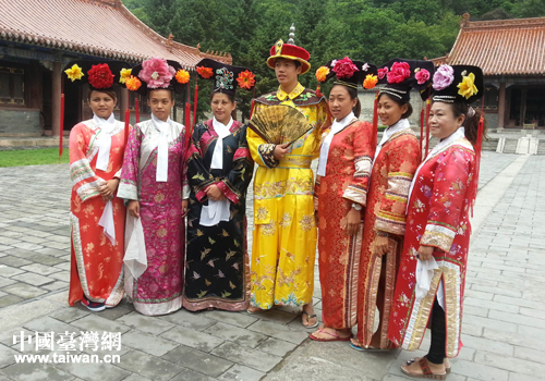 臺(tái)灣少數(shù)民族文化藝術(shù)表演團(tuán)到撫順感受滿族文化 臺(tái)灣少數(shù)民族文化藝術(shù)表演團(tuán)到撫順感受滿族文化