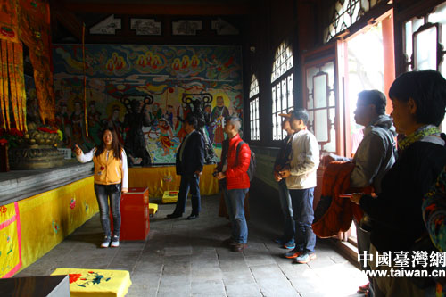 臺灣記者參觀朔州崇佛寺 臺灣記者參觀朔州崇佛寺