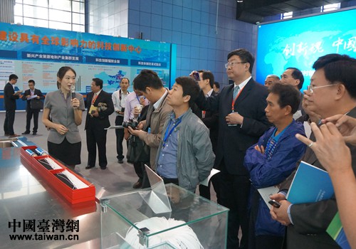 �^�Y�F(tu��n)���e�څ��^���µĺ�ˮ�������g(sh��)չʾ