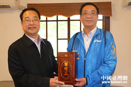 ���B�ٕ�ӛ����һ���c�û��h�h�T���û�ʒ�����H��������ʒ���⣨��һ����Ӱ