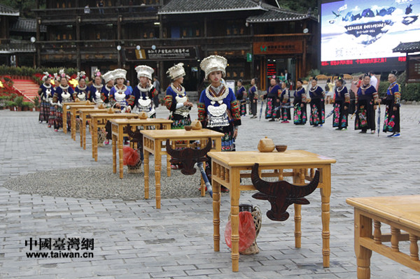 ����ǧ����կ�T��������������ʢ�b��磬ӭ���e������������������ᄵ��׾�