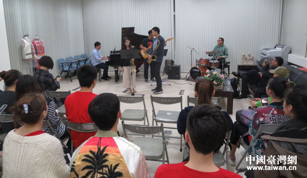 �ɰ�������ۻ�ɏ����ʎ�����Ļ�