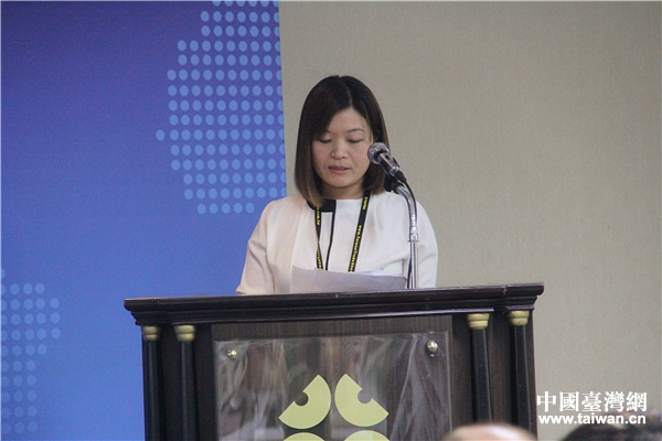 北京工美集團設計總監賈亦顯發表主題分享。(中國臺灣網 趙苗青攝) 北京工美集團設計總監賈亦顯發表主題分享。(中國臺灣網 趙苗青攝)