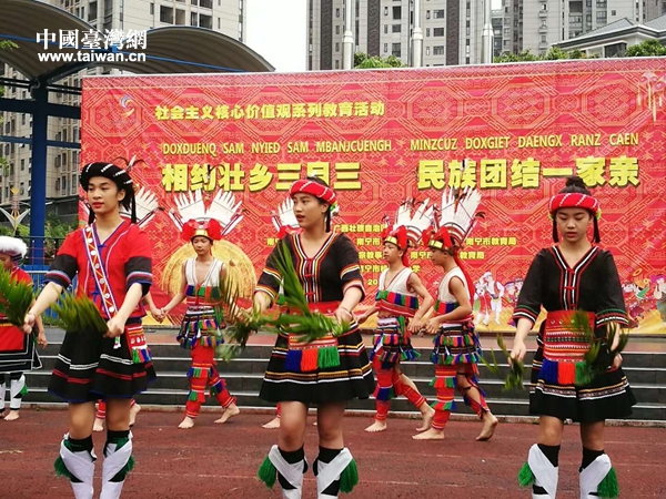 �����L����ݡ�