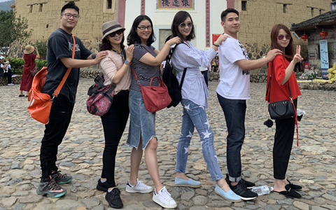 �Ϻ����_�M���ɰ�������Ů���}̽���_���Ļ��YԴ���M�D��