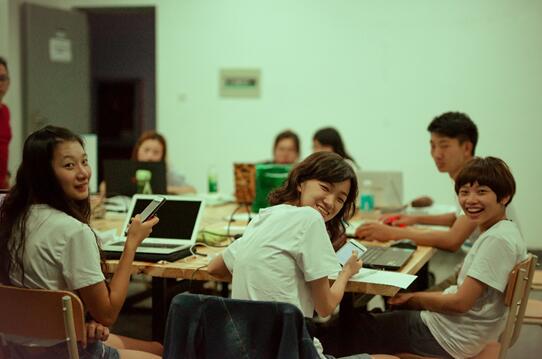 ǭ�_�W(xu��)�����M���Ą�(chu��ng)�a(ch��n)Ʒ�O(sh��)Ӌ