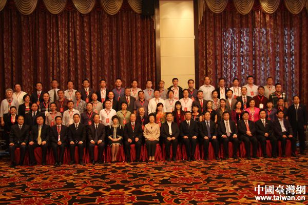 ������ӑ��ȫ�w�c���ɆT��Ӱ������