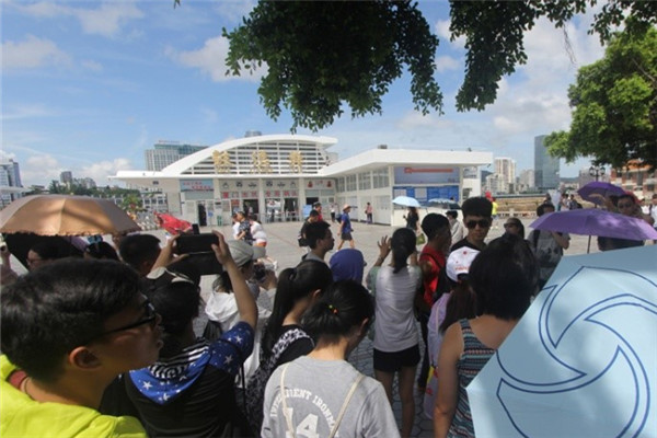 7月8日,廈門銀行組織臺灣實習生利用周末時間到廈門周邊參觀訪問