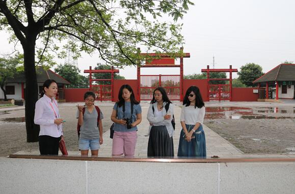 ��������L