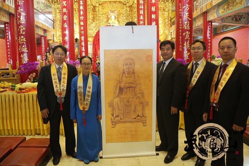 ��l(f��)ƽ�������䮔(d��ng)ɽ����ɽ�Ȼ����������~��ٛ��Ѳ�������ϵۮ���