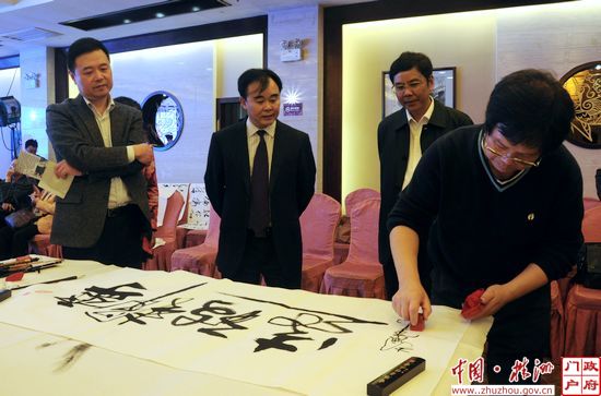 ���{�ɰ�60��λ�������R������     ���~  �zӰ