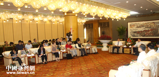 ����ʡί����ӛ��ʡ�L�żҺ����Lɳ��Ҋ�ˁ�����L����ͥ�����B�����^���ĺ��{�ɰ�ý�w�ϲ��L�Fһ��