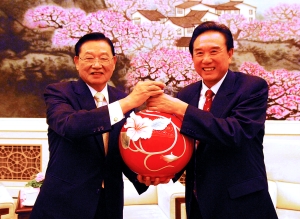 �������磬�����������L�������򺣅f(xi��)�����L�����ٛ��һ�������Ļ�ƿ����������֕�Ҋ�˺������������Fһ�С����� �z