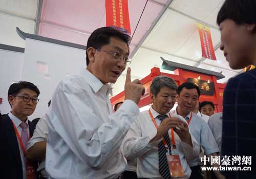 ��r(n��ng)�c�_���H�н�Մ