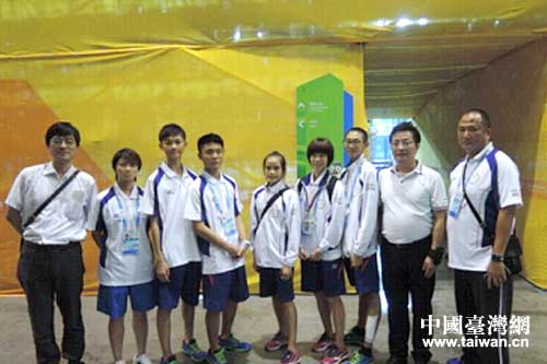 蘇州市臺(tái)辦副主任周永森、市臺(tái)協(xié)干部與中華臺(tái)北隊(duì)合影留念