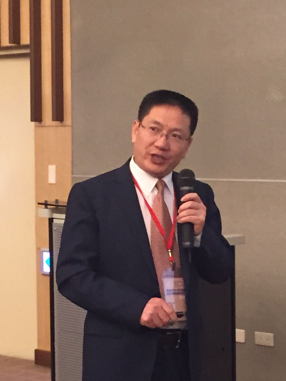 ���{�ɰ���WУ�LՓ���߿ƌW���g��ӑ�����_����ɽ�Ƽ���W�e��