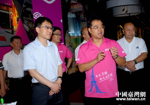 陜西省臺辦主任楊勇赴西安臺資企業協會調研。 陜西省臺辦主任楊勇赴西安臺資企業協會調研。