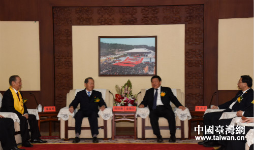 ���ʡί��ӛ���ڃ�ʡ�L(zh��ng)����ƽ��(hu��)Ҋ��(zh��n)����Ľ��