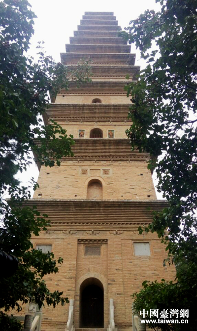 �L�L����