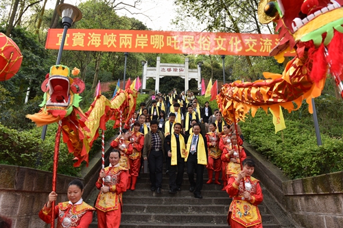 ��ӬF�������v�{�裬茹����죬���[�Ƿ�