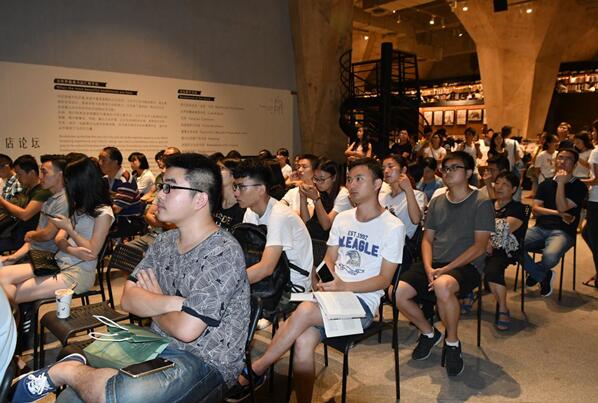 活動現場座無虛席 活動現場座無虛席