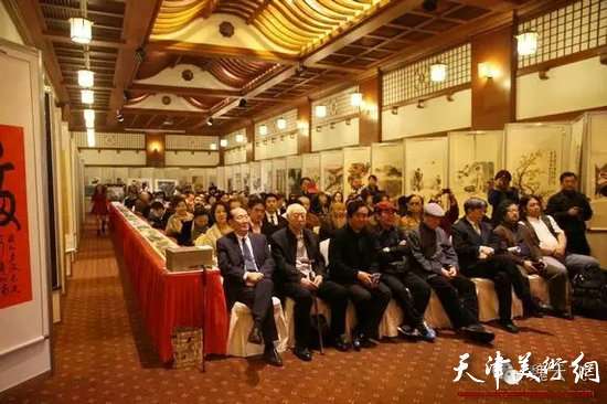 �׌ú��{�ɰ���(d��ng)�����˕�(sh��)��(hu��)չ