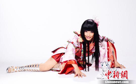 �ɰ�ˇ�g���τ���ħ�Óu�L��������Ů������ĸ��