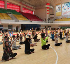 �ɰ���У����һ�����M(j��n)�ຣ�����W(xu��)