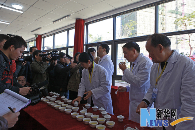 �ɰ���������ِ�_ِ 1000����(g��)��ӽ������