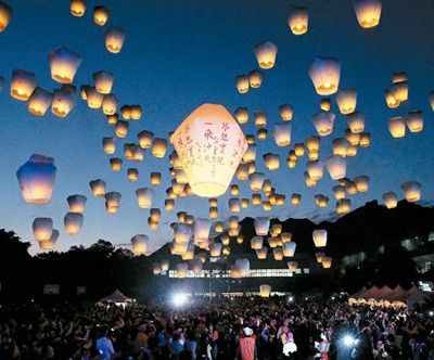 ƽϪ�����(ji��)����(ji��)ǰ��3500�K���c(di��n)��ҹ�գ��D��