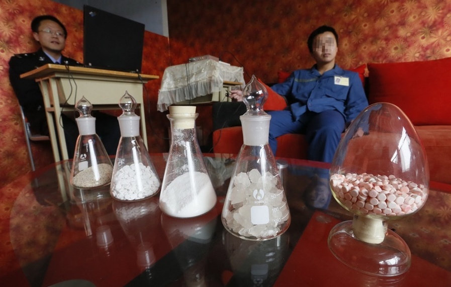 ������(qi��ng)������(n��i)���_KTV�����(y��n)�䶾�ˆT