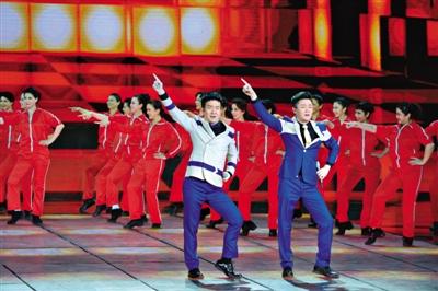 12套廣場舞推向全國“最炫小蘋果”統一舞步 大媽們有福了!