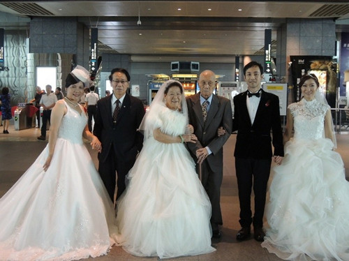 ���F�����o��ٳ��h(yu��n)���x�ِ�(��i)һ������ͬ�Ļ鼆��