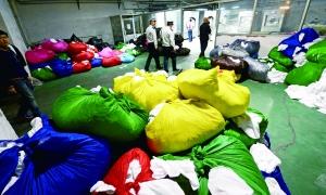 ӛ�߰��Lϴ��I��Ļ �K����Ưϴ���ǾƵ괲��