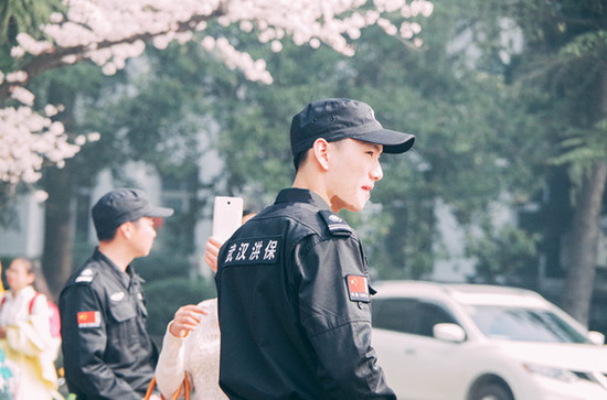 ���ѻ����߼t����