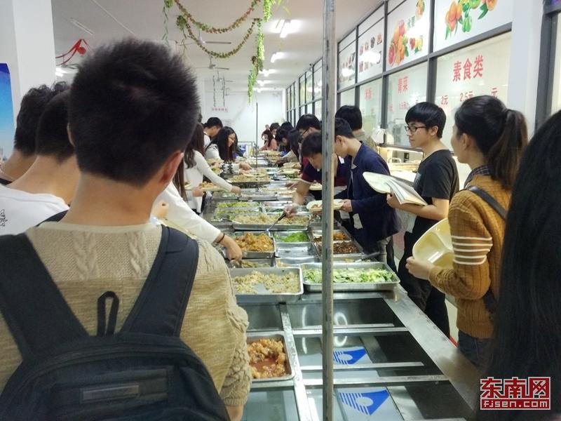 �I������!�����r�ִ�WʮԪ�����ͻ�У�@