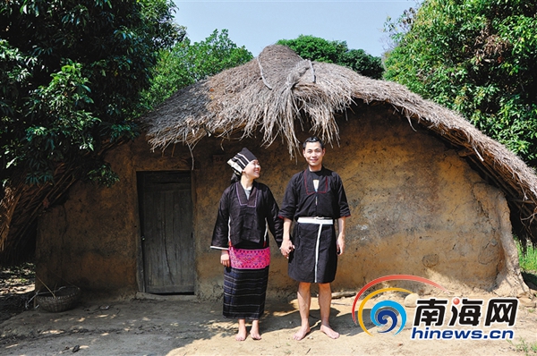 85后夫妻辭職環游全國 拍56套民族結婚照 85后夫妻辭職環游全國 拍56套民族結婚照