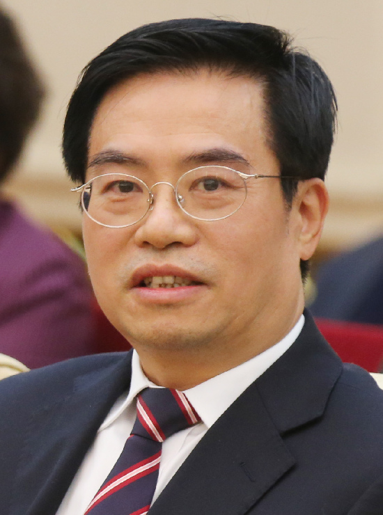 人大代表周聯清:建議允許平潭辦理兩岸貨幣跨境決算清算政策