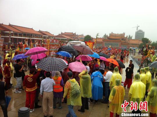 ��ɽ�۾ۋ����׶ȡ�����ҡ� ��ǧ�_(t��i)���L(f��ng)������