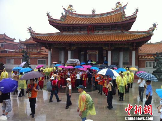 ��ɽ�۾ۋ����׶ȡ�����ҡ� ��ǧ�_(t��i)���L(f��ng)������