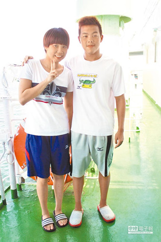 泳渡臺灣海峽考驗大17歲臺灣女將誓不再夜游