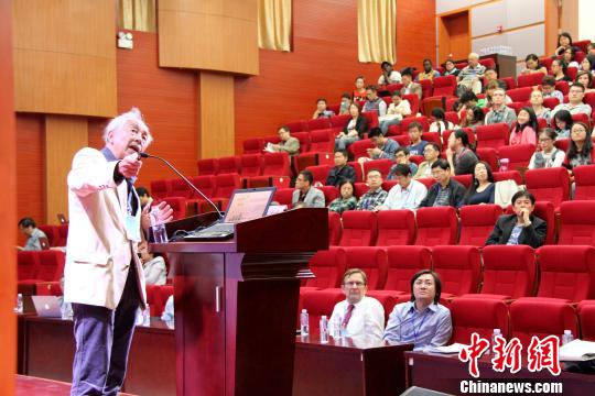 �����Z�ԌW����ʿԪԺʿ���ݻ��Z�ԌW���H��ӑ���ϰl(f��)�����}���v