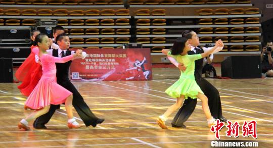 �ɰ�600���߾۸������ݡ������(hu��)�ѡ����D��