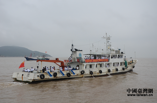 �{ɫ�o������־Ը���