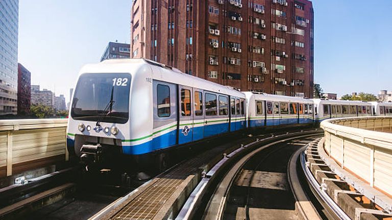 �_(t��i)�ό���600�|���߼܆�܉ �W(w��ng)�ѣ�·��(xi��n)�X�����������X(qi��n)�ӣ�